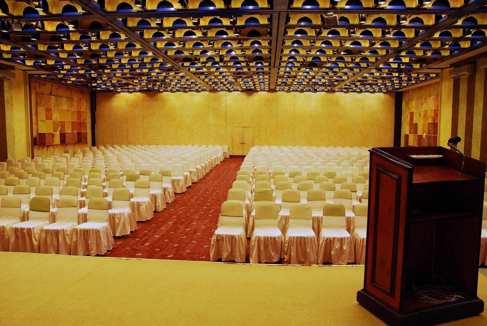 Dhahran International Hotel Luaran gambar